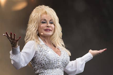 Dolly Parton to Be Honored at Grammy Awards With All-Star Tribute