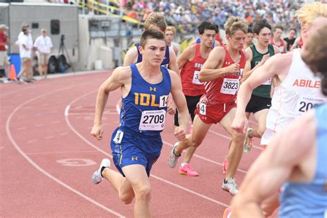 Mustangs soak in track and field state experience - The Iola Register