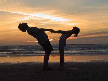 partner-yoga-synergybyjasmine.com | romantic couples retreat… | Flickr