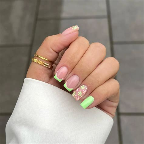 Neon Green Nails