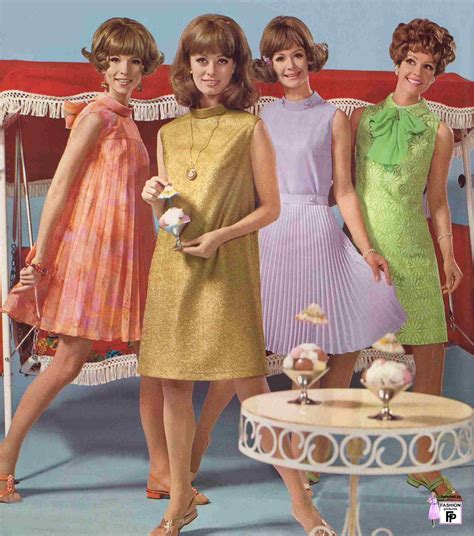 60s Fashion for Women: A Compilation of Trends and Iconic Looks (2024)