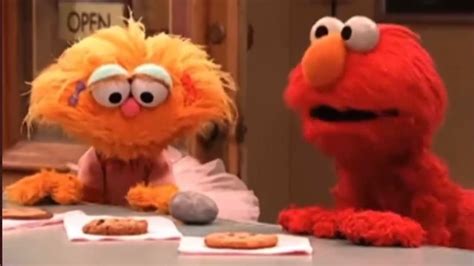 Sesame Street's Elmo Responded After Zoe And Rocco Clips Went Viral ...