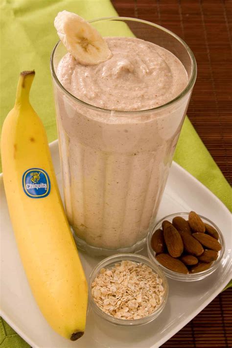 Banana Oatmeal Smoothie Recipe | Healthy Family Project