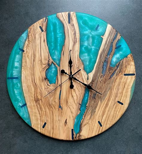 resin and wood clock ideas