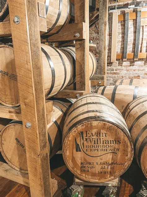 Helpful Kentucky Bourbon Trail Tips | Travel by Brit