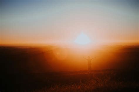 Silhouette of Couple at Sunset · Free Stock Photo