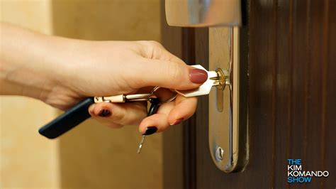 Hackers can unlock your home using just the sound of the key in the lock