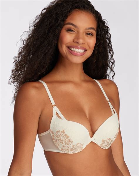 Our most uplifting style! Designed with Wonderbra® technology Plunging neckline Designed to push ...