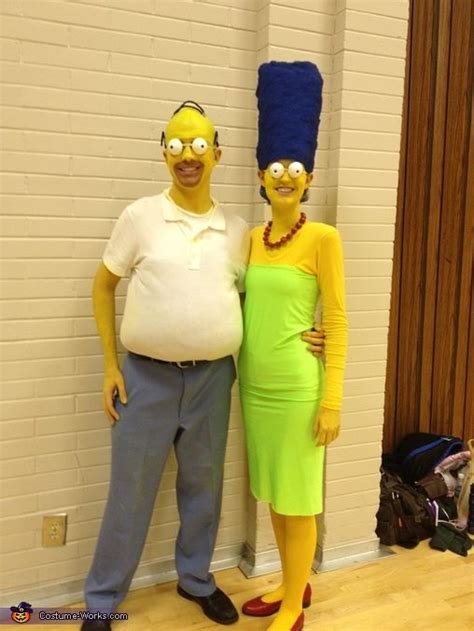 Homer and Marge Simpson Couple Costume | Marge simpson costume, Simpsons costumes, Couples costumes