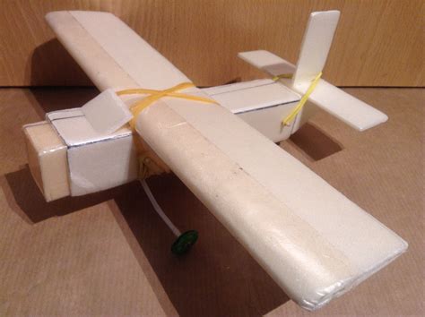 Foam Rc Plane : 3 Steps - Instructables