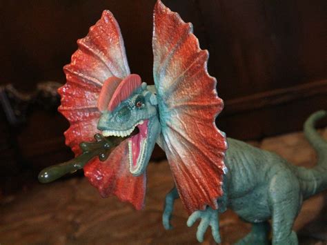 Vintage Jurassic Park Dilophosaurus With Dino-Strike Venom Spray! - New - www.lagoagrio.gob.ec