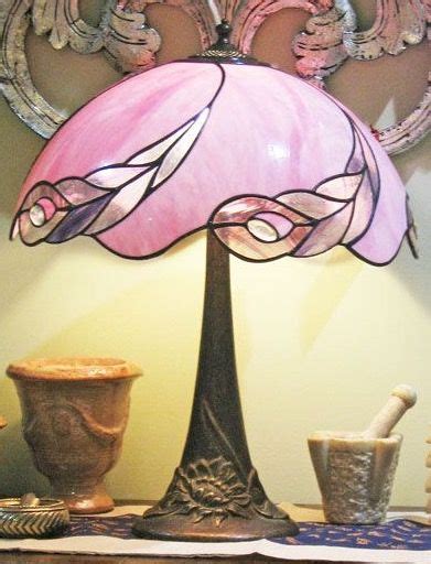Tiffany Lamp - Would give anything for this Leaded Glass, Mosaic Glass, Glass Art, Art Nouveau ...