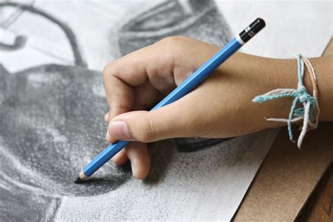 Basic Sketching Pencils: A Guide for Beginners and Enthusiasts