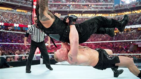 Brock Lesnar vs. Roman Reigns | Brock lesnar, Pro wrestling, The rock ...