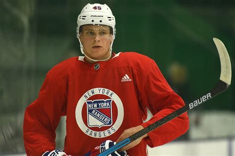 Kaapo Kakko closes out Rangers prospect camp with a flourish