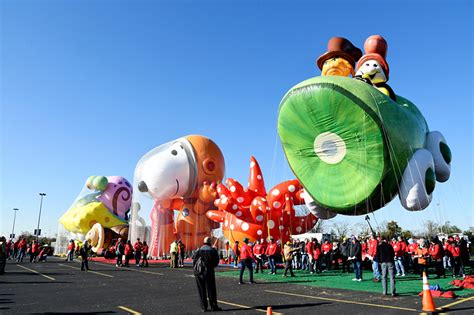 Bad weather may ground iconic balloons for Thanksgiving Parade