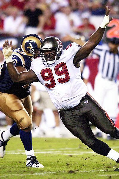 Warren Sapp | Buccaneers football, Nfl football players, Nfl photos