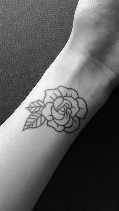 dainty gardenia tattoo - Google Search in 2020 | Gardenia tattoo, Neck tattoo, Flower tattoo ...