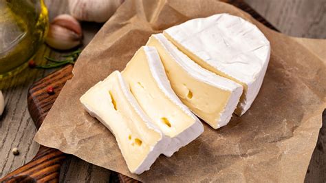 23 Brie Cheese Recipes You Won’t Be Able To Get Enough Of - Whimsy & Spice