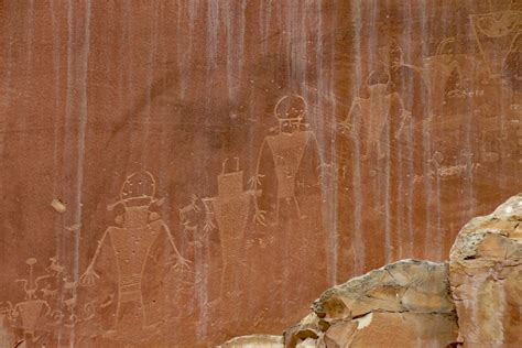 Capitol Reef Petroglyphs | RegenAxe