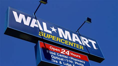 Walmart Wins in Sex-Bias Ruling