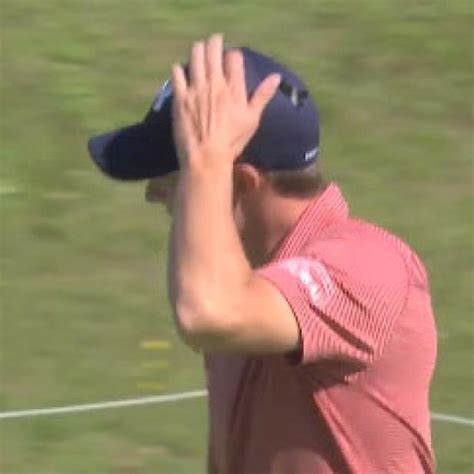 Watch Matthew Fitzpatrick leave his putt for 59 short, settle for 60 ...