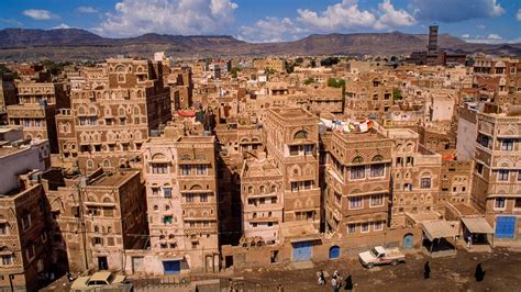 Mud houses in Sanaa in Yemen: The world's ancient skyscraper cities ...