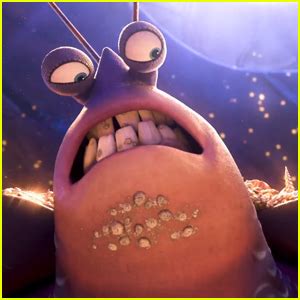 VIDEO: ‘Moana’ Releases Full Performance of Jemaine Clement’s ‘Shiny ...