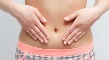 Here’s why you have a smelly belly button and how to clean it | HealthShots