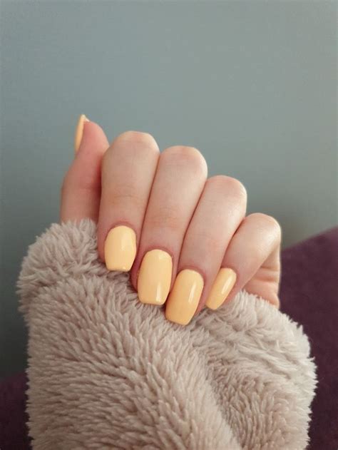 Pastel orange nails | Orange nails, Nail colors, Gell nails