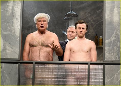 Alec Baldwin Strips Down as Trump for 'SNL' Cold Open! (Video): Photo ...