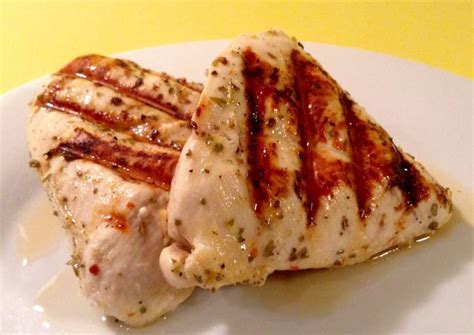Spicy Grilled Chicken Marinade Recipe by Catherine Pfeil - Cookpad