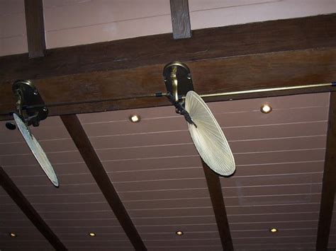 Alternative ceiling fans | In the Long Bar at Raffles | Flickr