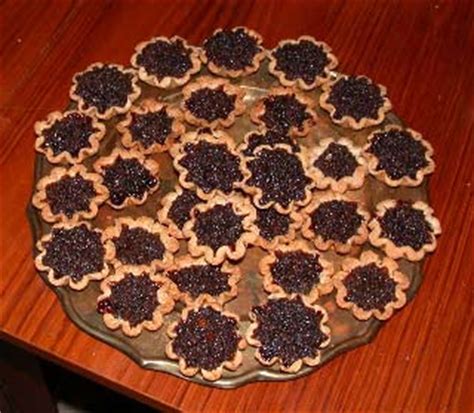 Mini Treacle Tarts - The-Leaky-Cauldron.org The-Leaky-Cauldron.org