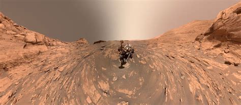 NASA's Mars Curiosity rover shares new panoramic view of Red Planet | Space