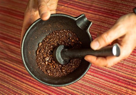Ways of Grinding Coffee Beans to Make “The Perfect Cup” - Coffee Dusk