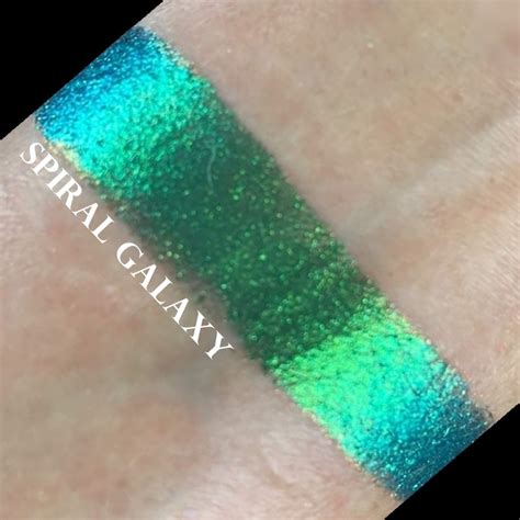 Starburst Galaxy-Multichrome Eyeshadow – MBA Cosmetics