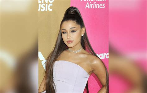 Ariana Grande Reacts To Fan Boycott Of ‘7 Rings’