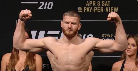 After crazy, standing bulldog-choke finish, Jan Blachowicz targets MMA legend | BJPenn.com