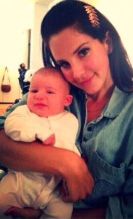 Lana Del Rey with a baby^^ - Lana Del Rey Photo (37503342) - Fanpop