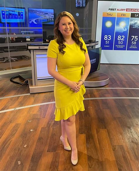 Alex Wilson The Weather Channel. Instagram 17 April 2023 : r/WeatherGirls