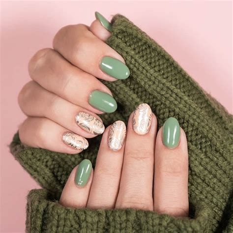 Kétszínű köröm - A legújabb trend - NAIL4U