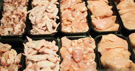 USDA cracking down on salmonella in chicken products - CBS News