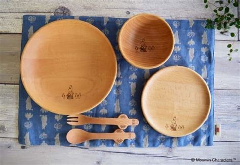 Moominmamma and Hattifattener are cute--Plates and bowls that feel the warmth of wood are in the ...