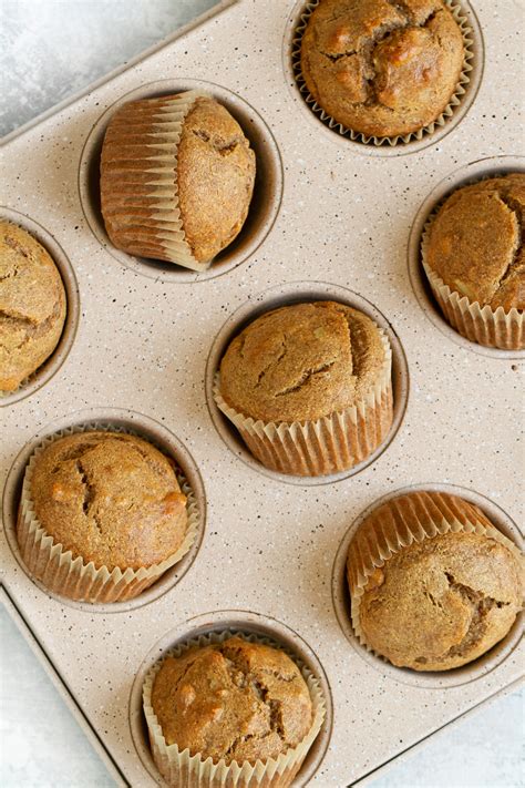 Healthy Banana Nut Muffins {gluten-free, vegan} | running with spoons