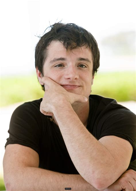 Journey 2 Hawaii Press Conference - Josh Hutcherson Photo (29802411) - Fanpop