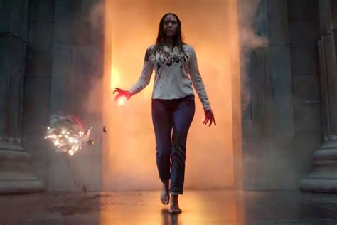 Elizabeth Olsen's Wanda Appears Bloody in Doctor Strange 2 Trailer