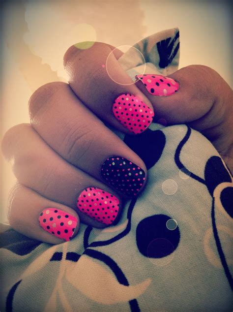 Pink nails with polka dots and one black nail with polka dots. | Pink ...