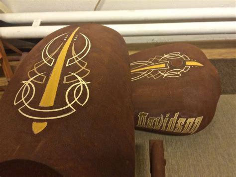 Pinstriping gold leaf gilding rust Harley Davidson chopper bobber ...