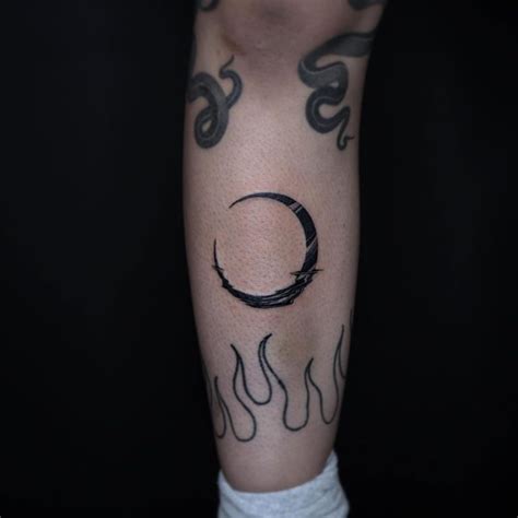 [UPDATED] 40 Symbolic Crescent Moon Tattoos